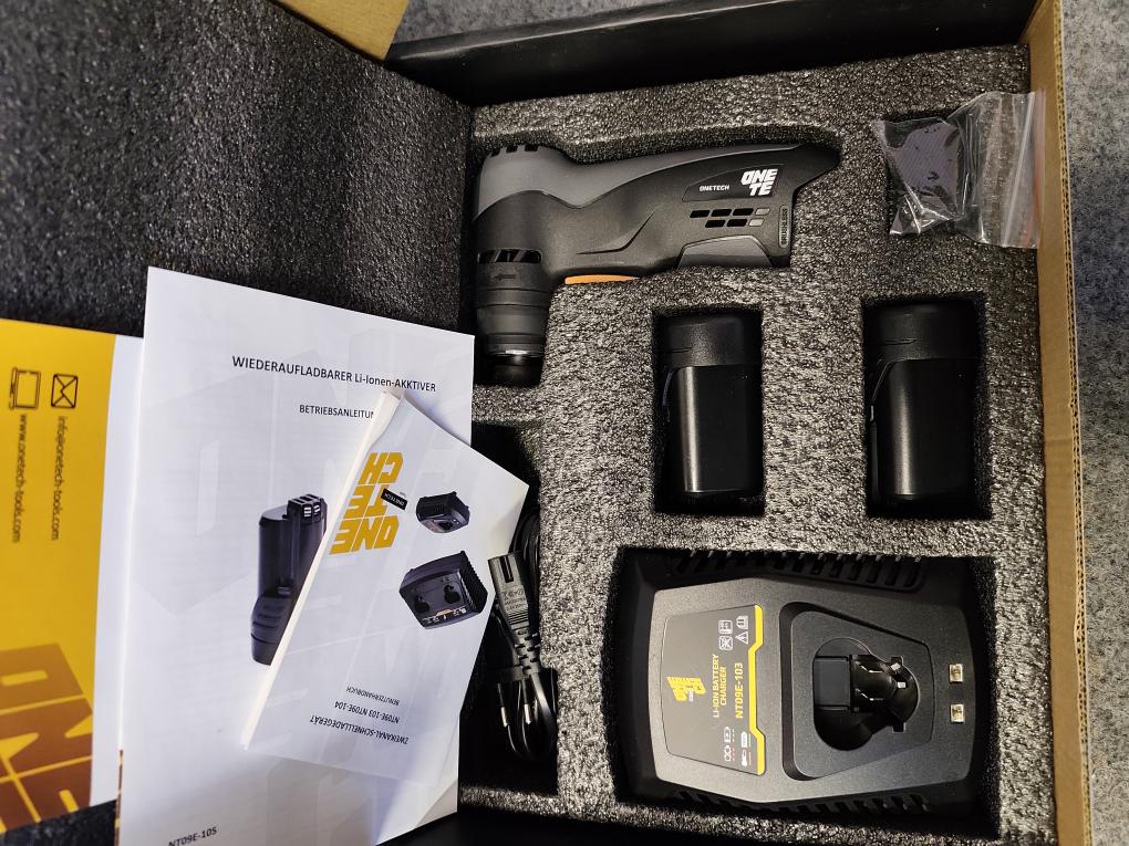 Professional automotive spray gun for car painting